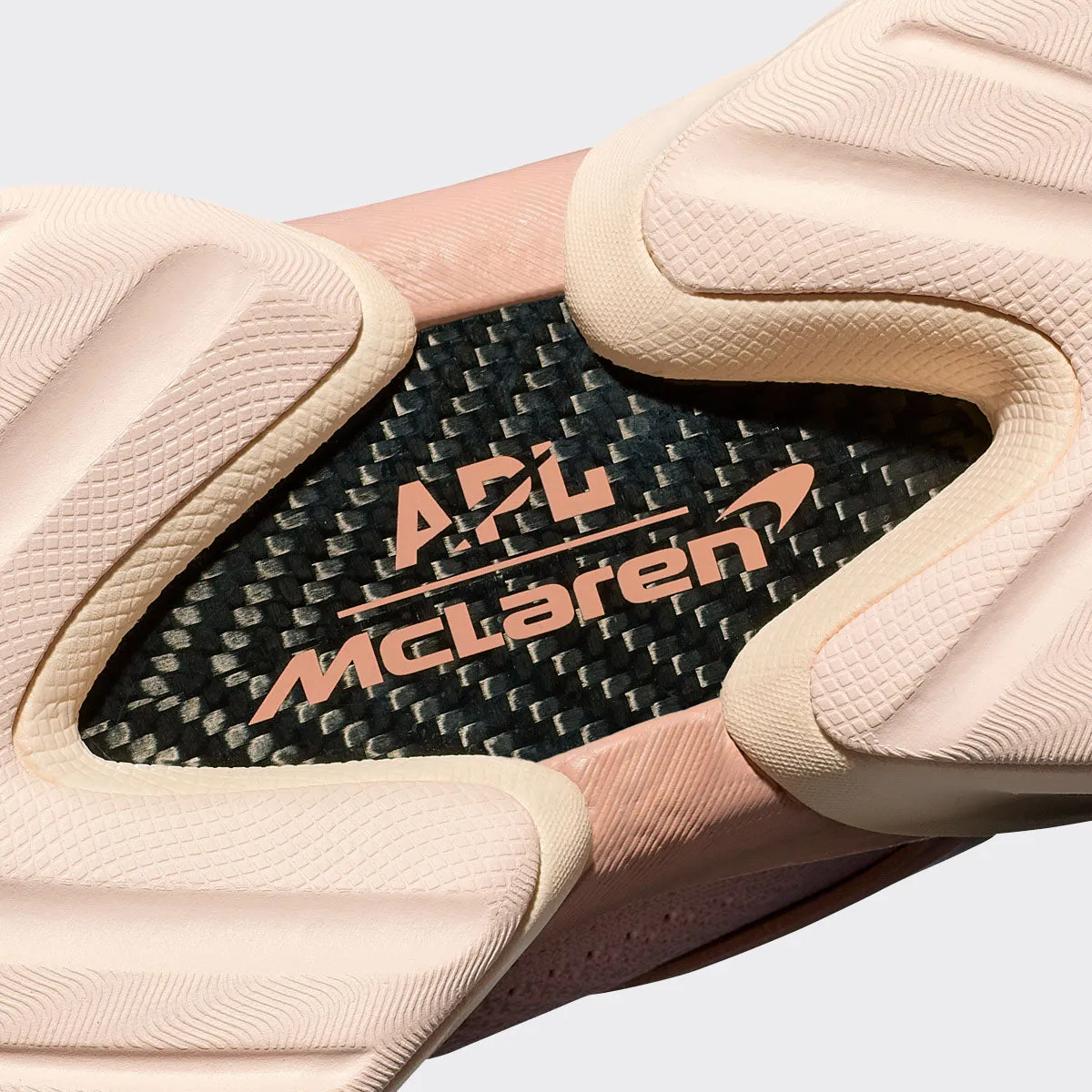 APL McLaren  HySpeed Rose Dust / Creme