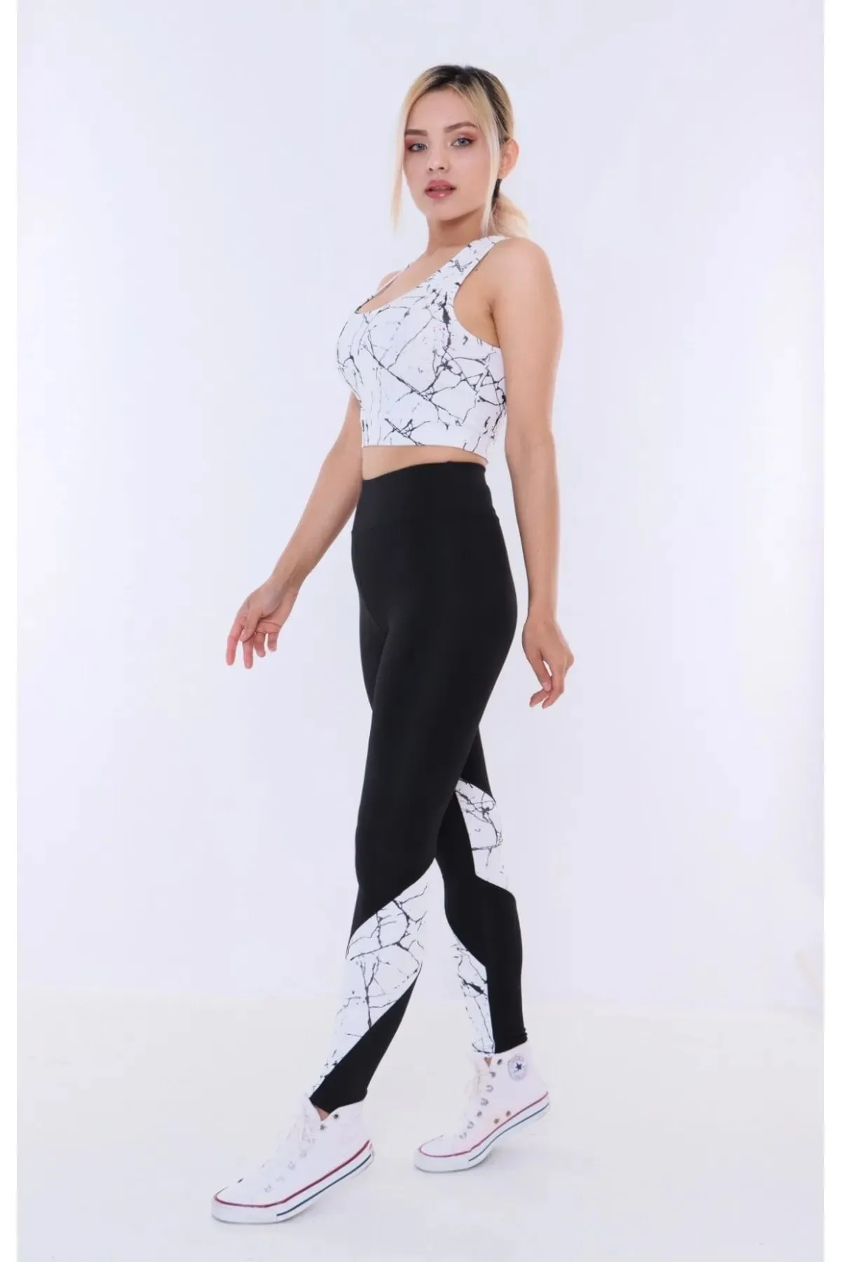 Buzzard Women's White Patterned Black High Waist Sport Leggings