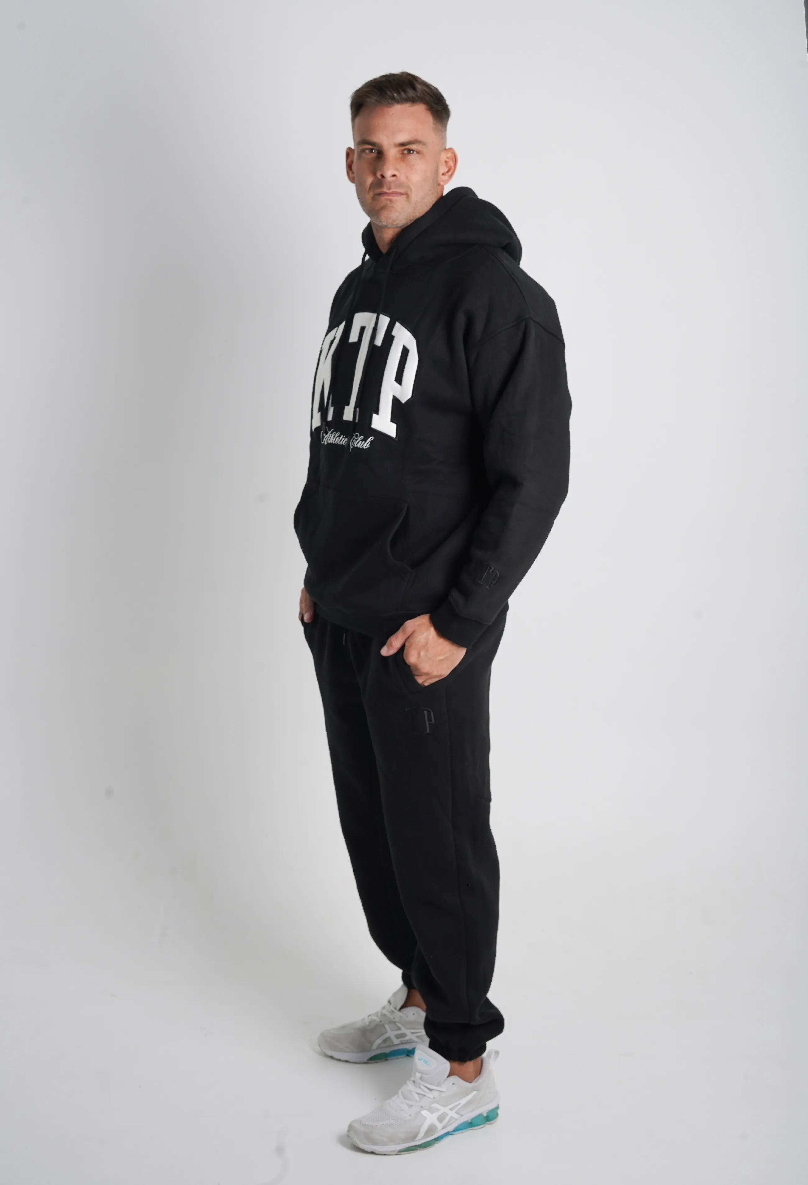 Series 2 Sweatpants - Black