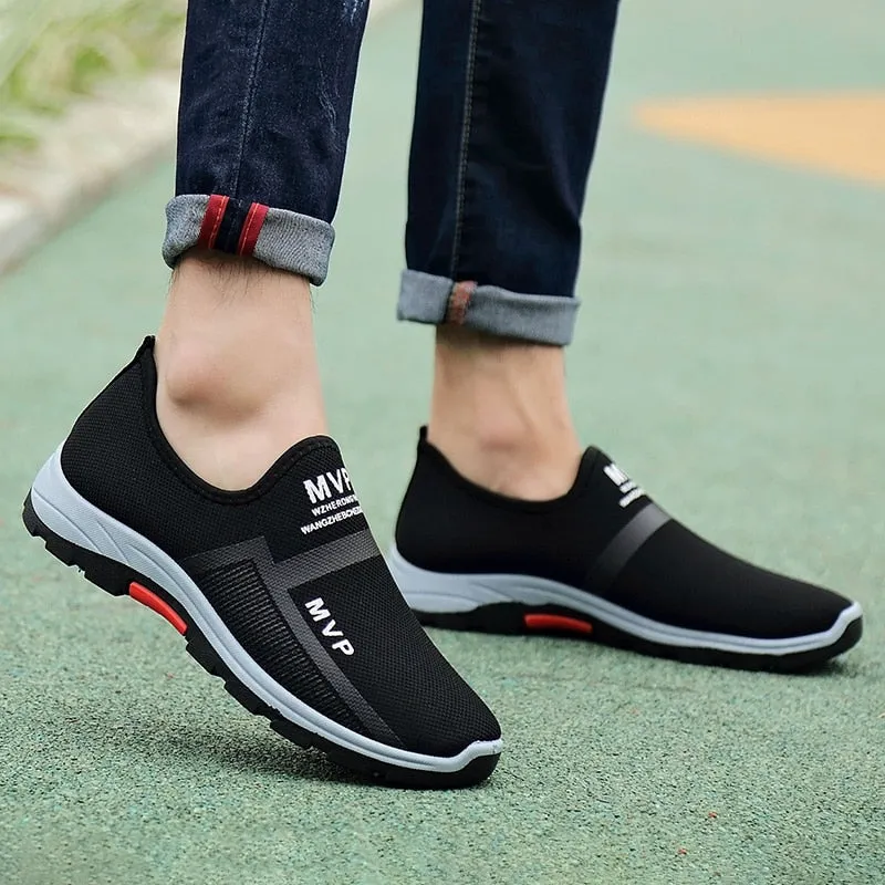 Summer Mesh Men Casual Shoes Breathable Slip on Mens Loafers Lightweight Sneakers Men Non-slip Walking Shoes Zapatillas Hombre